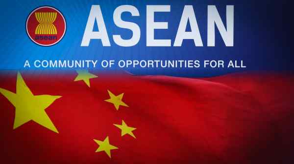 GDP for the ASEAN six&nbsp;is expected to increase by an average of 5.1% annually until 2034, outpacing China's projected growth of 3.5% to 4.5%. (Source photos by Ken Kobayashi and Reuters)