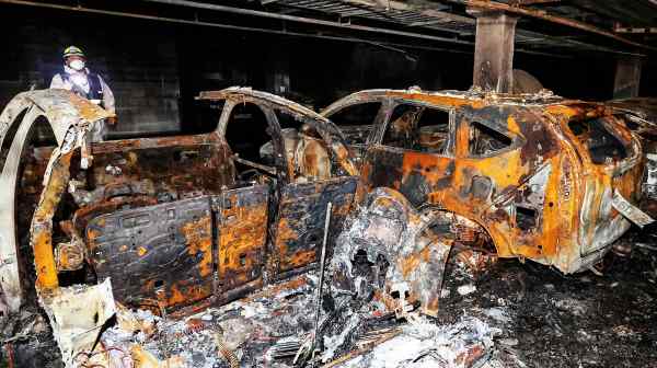 These vehicle carcasses were left by a fire that broke out Aug. 1, reportedly under the hood of&nbsp;a&nbsp;Mercedes-Benz EV in the underground parking lot of an apartment complex in Incheon, South Korea.