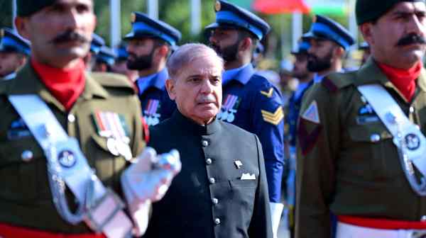 Pakistani&nbsp;Prime Minister Shehbaz Sharif&nbsp;inspects the honor guard at the Prime Minister's House in Islamabad on March 4.