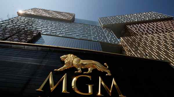 Macao's MGM Cotai casino resort was sealed&nbsp;for several days with hundreds of people inside after a dealer was found to be infected with COVID.&nbsp;