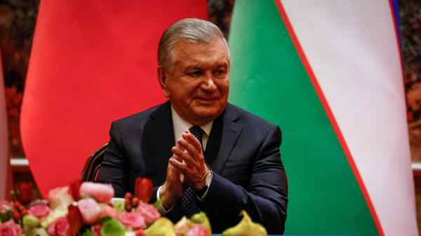 Uzbekistan President&nbsp;Shavkat&nbsp;Mirziyoyev&nbsp;applauds during a signing ceremony on the sidelines of the China-Central Asia Summit in Xi'an, China on May 18.&nbsp;