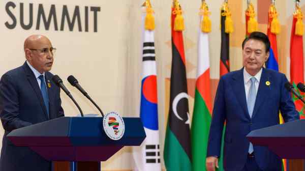 Mauritanian President Mohamed Ould Ghazouani, left, chairman of the African Union, speaks as South Korean President Yoon Suk Yeol&nbsp;listens during a joint news&nbsp;conference on June 4.