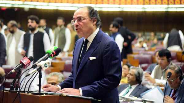 Pakistan's Finance Minister Muhammad Aurangzeb presents the government's proposed budget to the National Assembly in&nbsp;Islamabad, on&nbsp;June&nbsp;12. (Pakistan Finance Ministry Press Service via AP)