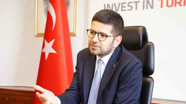 The head of Turkey's presidential investment office, Burak Daglioglu, speaks to Nikkei Asia in Istanbul. (Photo by Kana Watanabe)