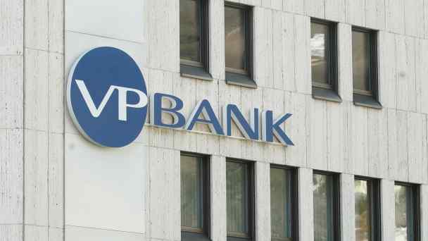 VP Bank is set to close its Hong Kong office after the resignations of its Asia chief executive and chief operating officer.&nbsp;