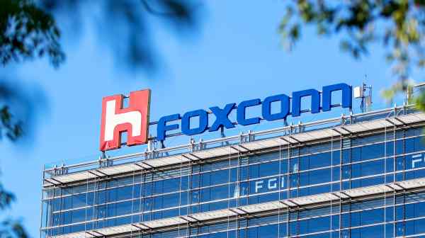 Taiwanese high-tech manufacturer Foxconn says it will begin shipping the latest Nvidia AI servers by the end of this year.&nbsp;