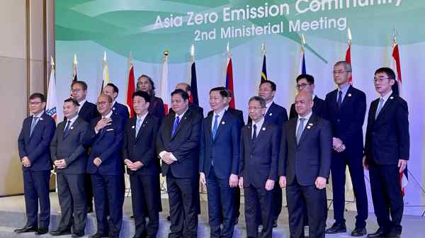 Officials from&nbsp;the Asia Zero Emission Community. The ministers mapped out how member countries will collaborate on decarbonization efforts, in Jakarta on Aug. 21. (Photo by Nana Shibata)