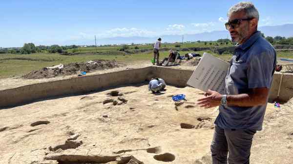 Simone Mantellini, from the University of Bologna, directs the Uzbek-Italian mission at Kafir Kala, an ancient fortress on the outskirts of Samarkand. Excavations began in the early 2000s. (All photos by Sara Perria)